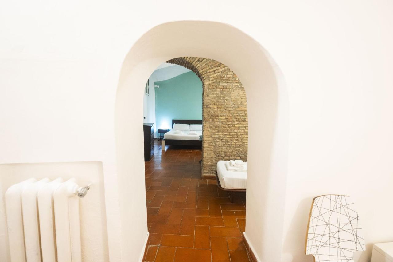 Campo De Fiori Grotto Apartment Roma Esterno foto