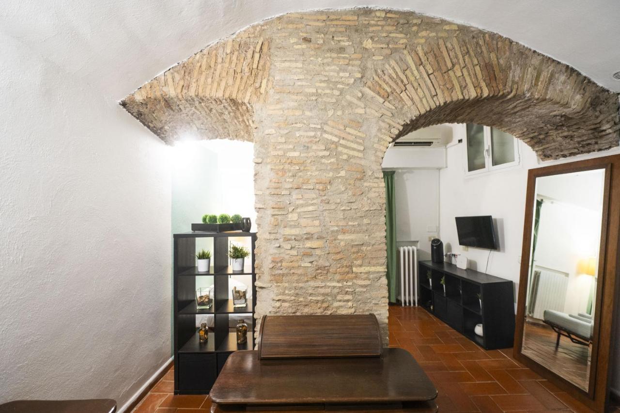 Campo De Fiori Grotto Apartment Roma Esterno foto