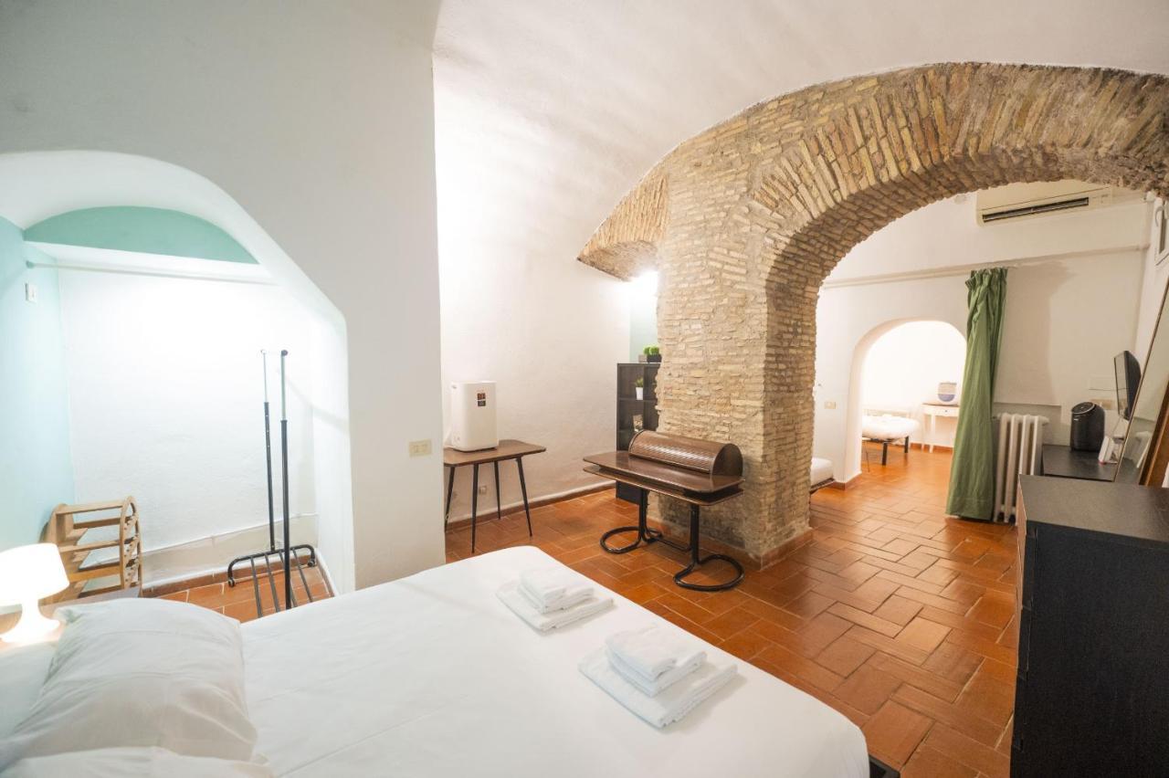 Campo De Fiori Grotto Apartment Roma Esterno foto