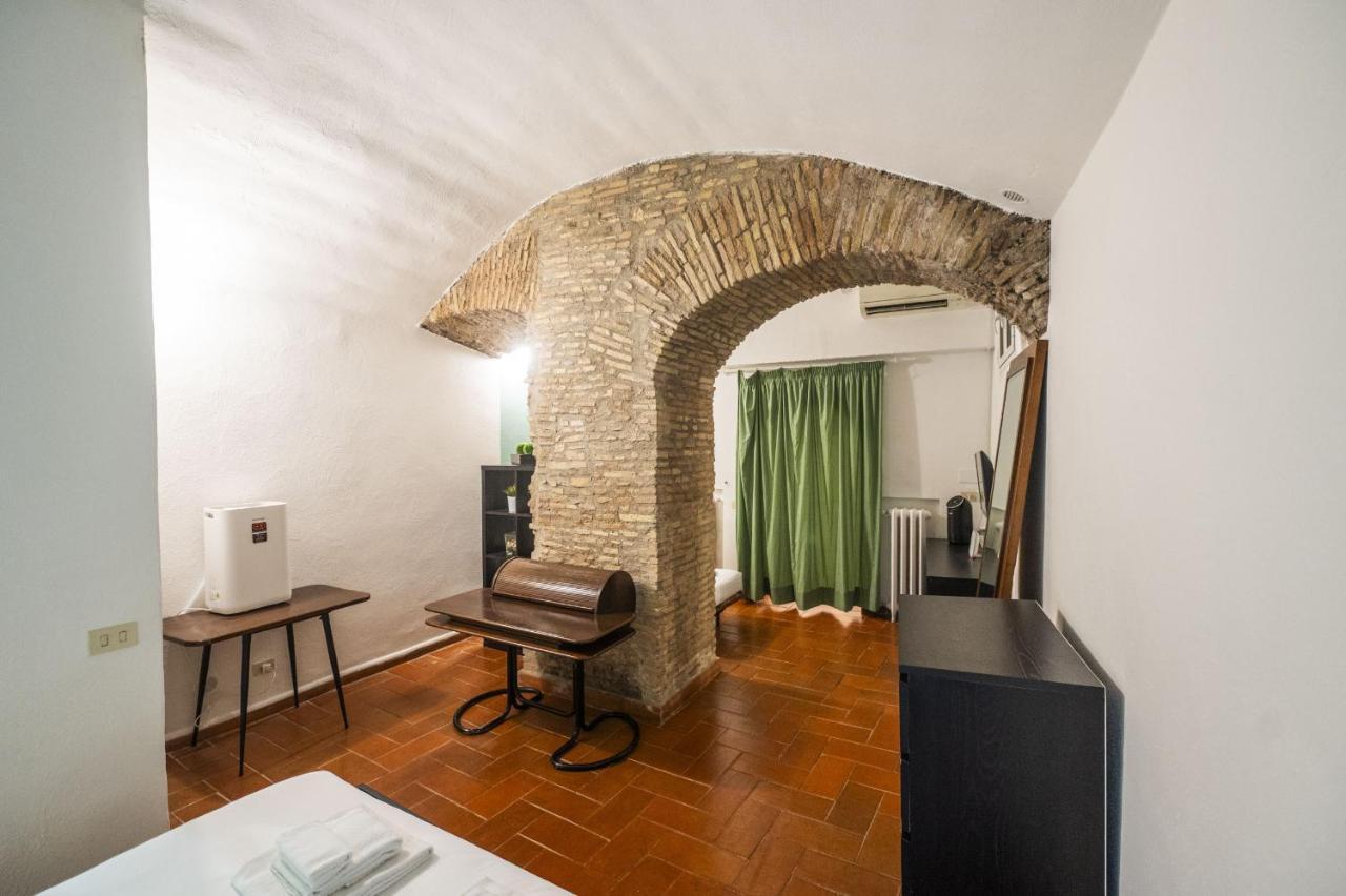 Campo De Fiori Grotto Apartment Roma Esterno foto