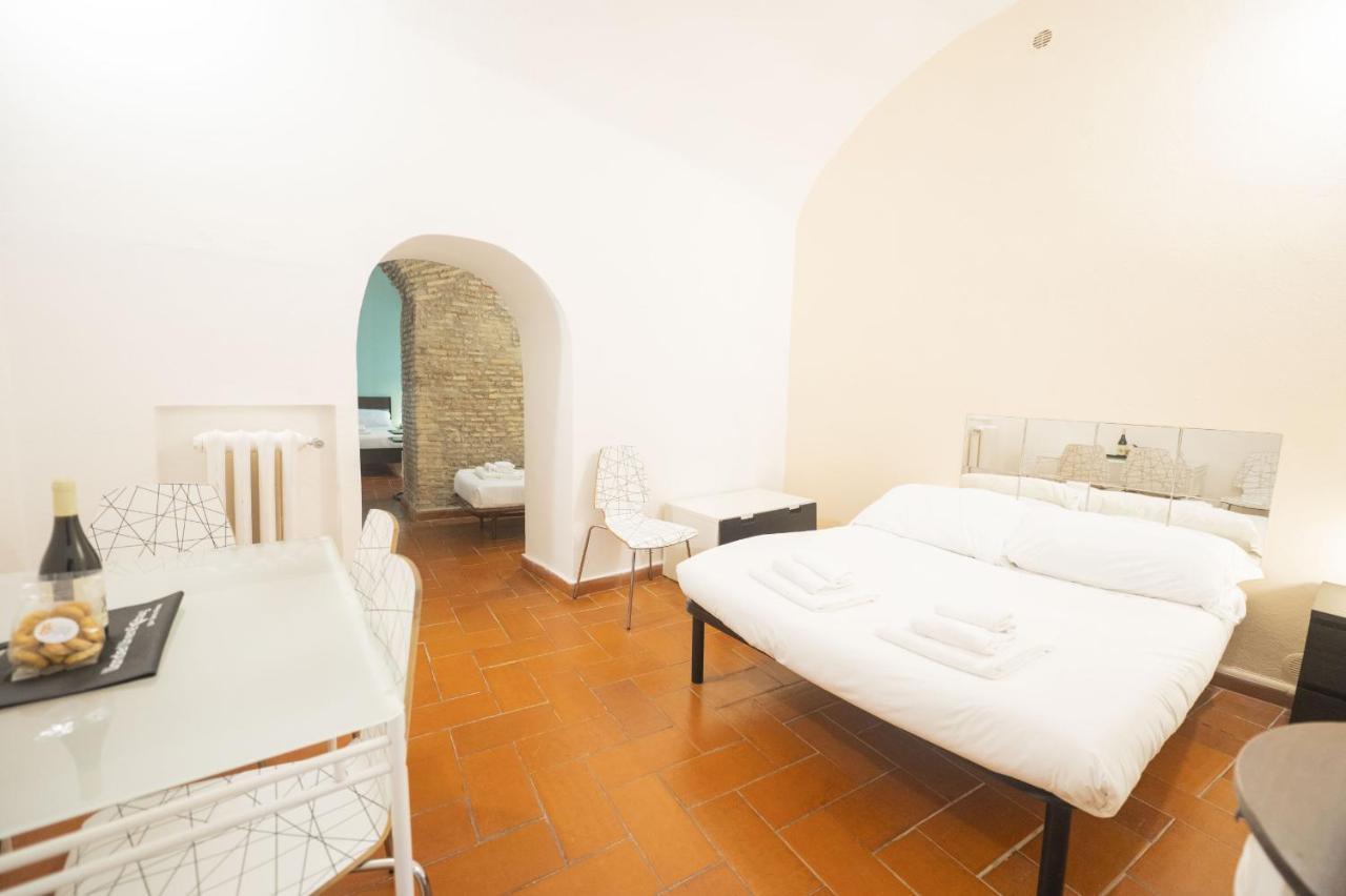 Campo De Fiori Grotto Apartment Roma Esterno foto